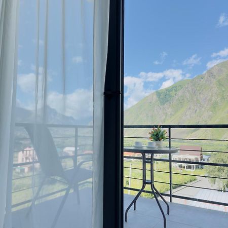 Готель Chalet Kazbegi Екстер'єр фото