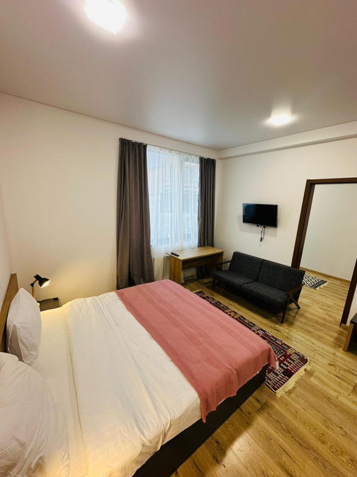 Готель Chalet Kazbegi Екстер'єр фото